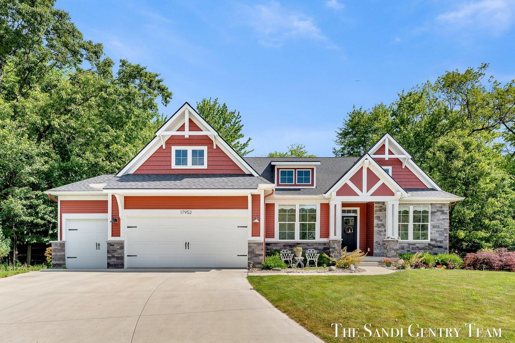 Photo of 17952 Spring Tree Court, Spring Lake, MI 49456 (MLS # 25031391)