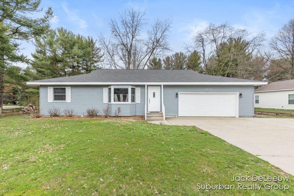 Photo of 2653 Beeline Road, Holland, MI 49424 (MLS # 26015111)