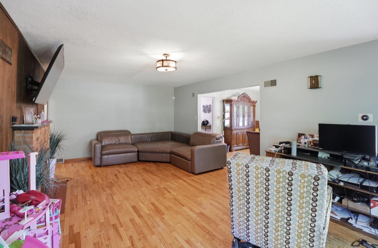 1443 Ogden Avenue