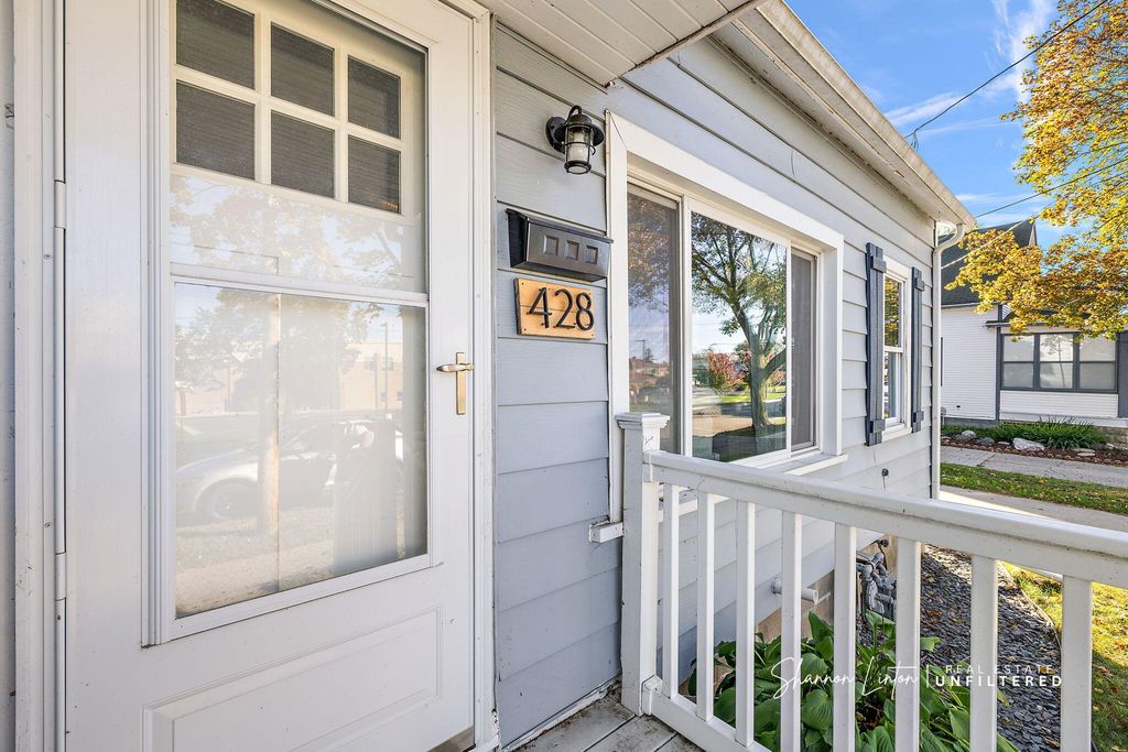 Photo of 428 E Exchange Street, Spring Lake, MI 49456 (MLS # 25054228)