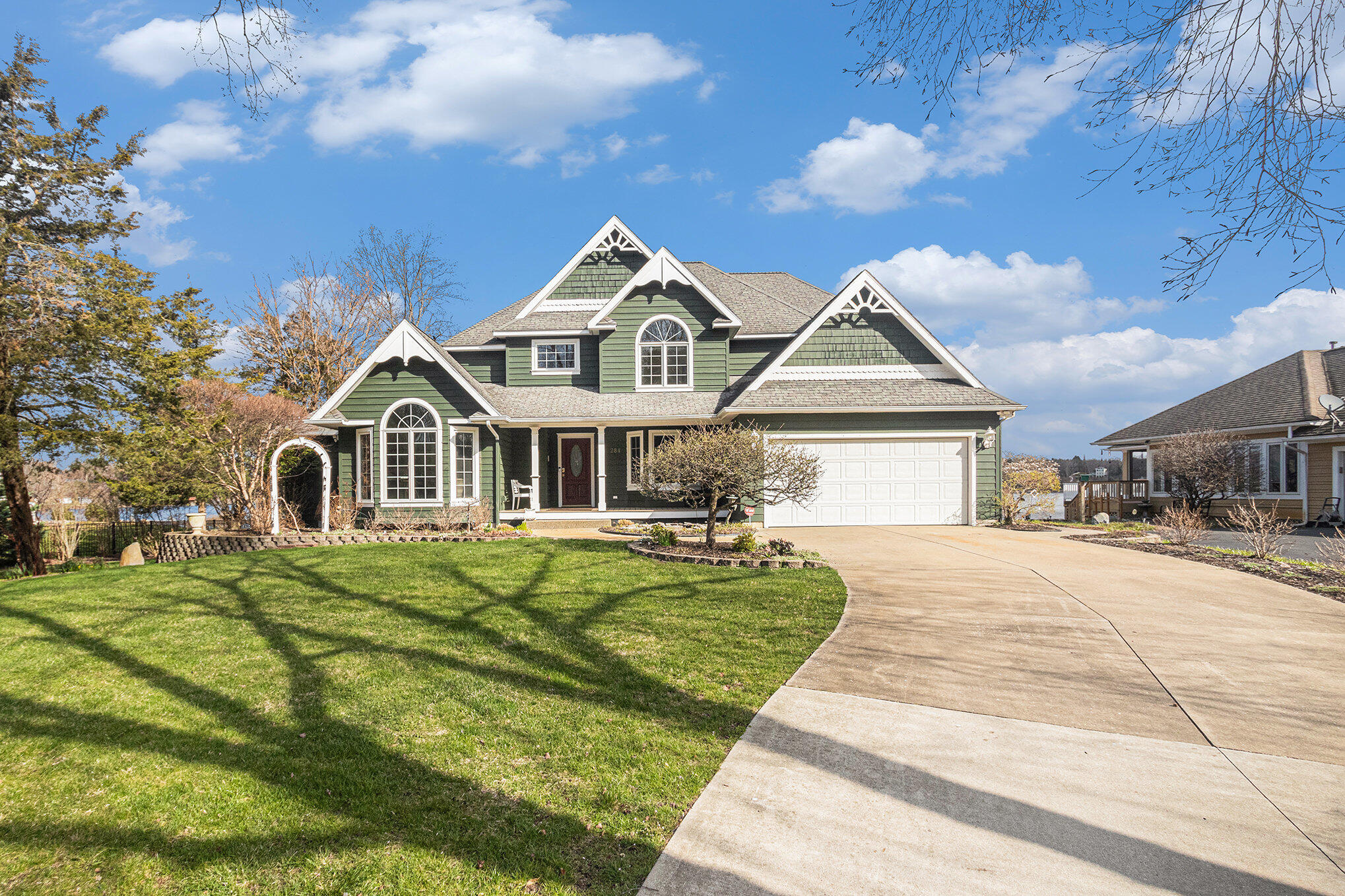 284 Riverview Drive