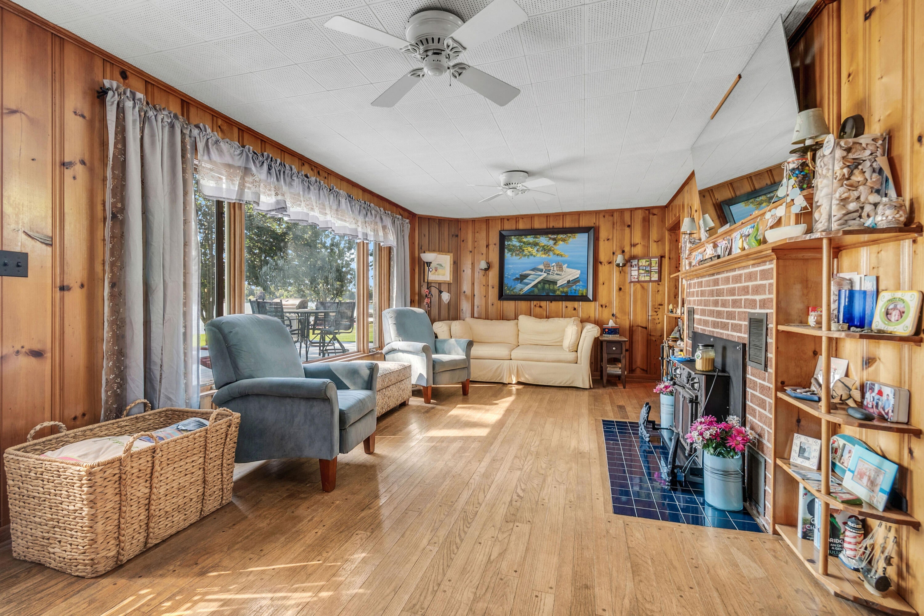 Listing 11