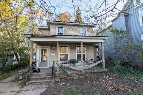 117 NE Leonard St, Grand Rapids, MI 49503 - MLS#: 25018180