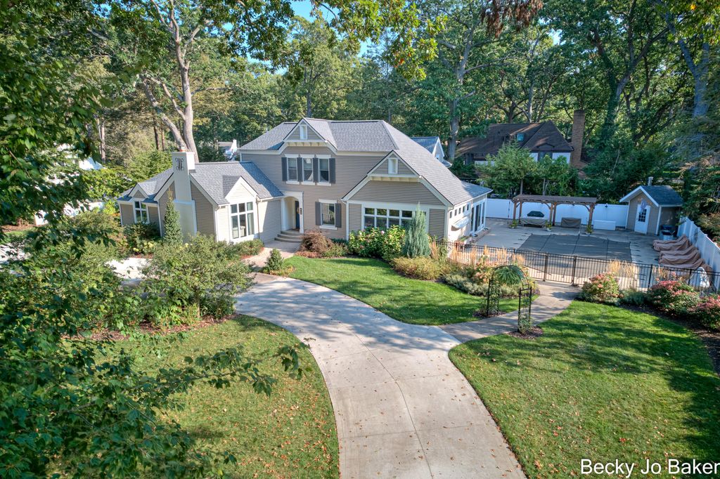 Photo of 430 Mid Oak Drive, North Muskegon, MI 49445 (MLS # 25051298)