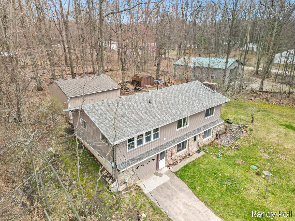 10116 Lakeshore Drive