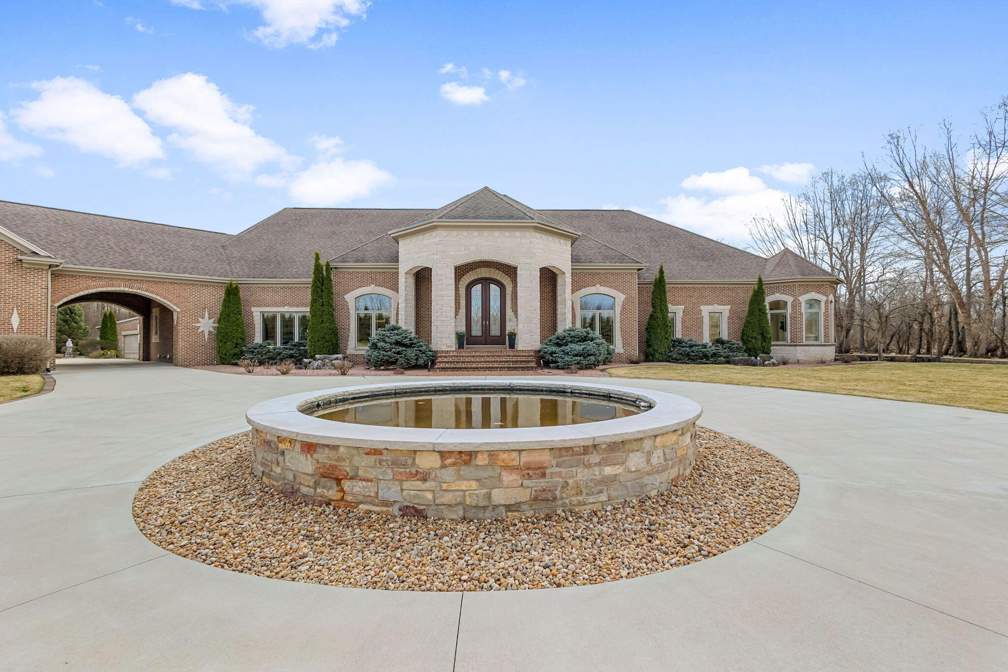 30217 Stratford Court