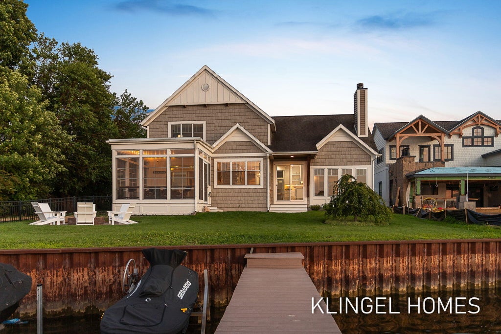 Photo of 702 Elk Avenue, Spring Lake, MI 49456 (MLS # 26038378)