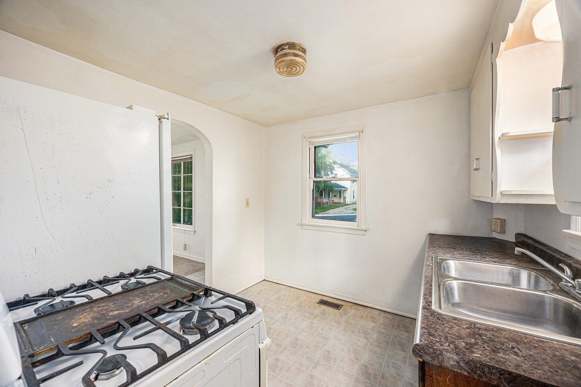 Kalamazoo, Michigan 49048, United States, 2 Bedrooms Bedrooms, ,1 BathroomBathrooms,Residential,Active,187226