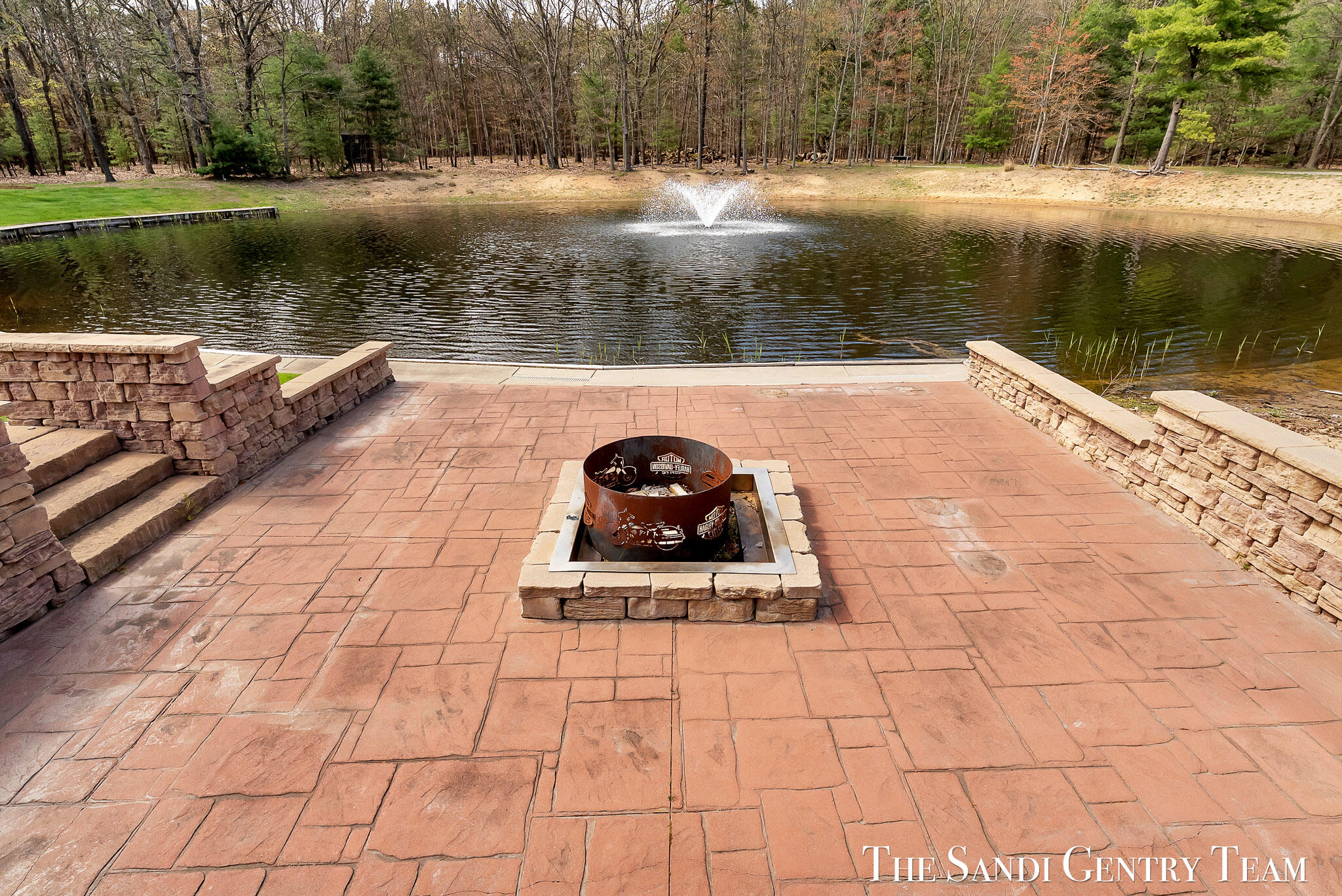 Grand Haven, Michigan, 49417, United States, 4 Bedrooms Bedrooms, ,3 BathroomsBathrooms,Residential,Active,2042700