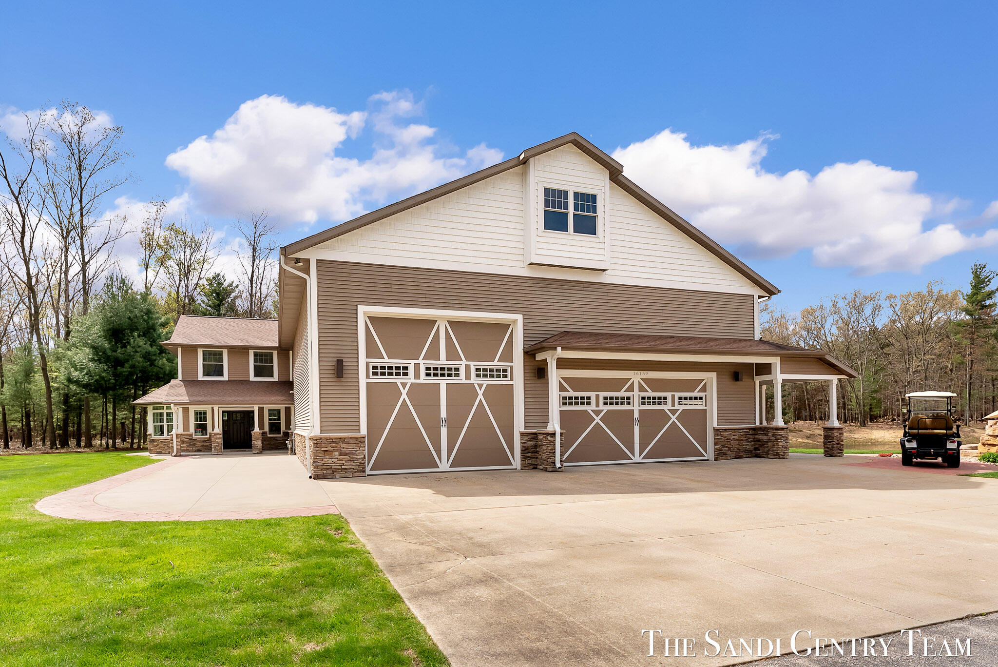 Grand Haven, Michigan, 49417, United States, 4 Bedrooms Bedrooms, ,3 BathroomsBathrooms,Residential,Active,2042700