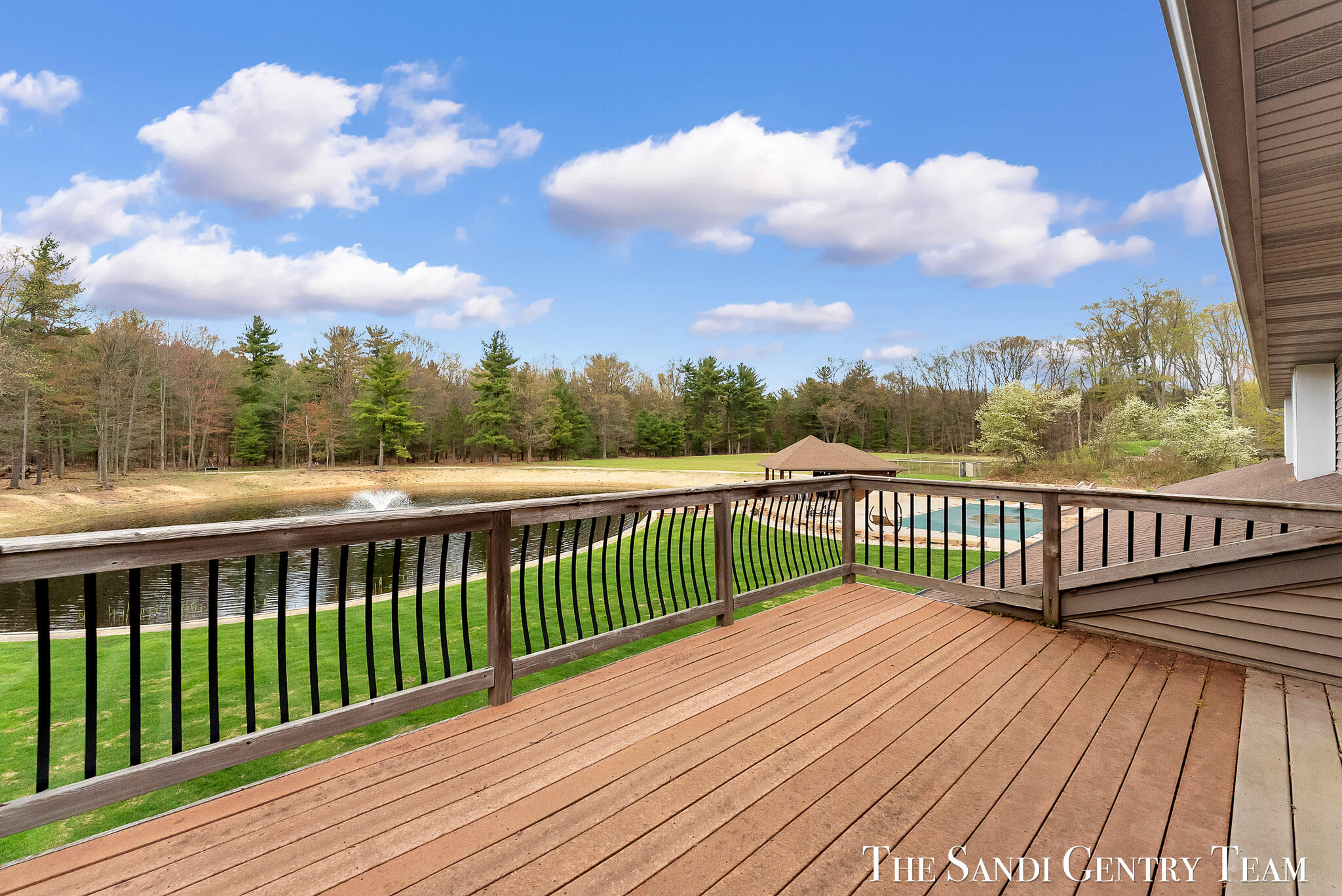 Grand Haven, Michigan, 49417, United States, 4 Bedrooms Bedrooms, ,3 BathroomsBathrooms,Residential,Active,2042700