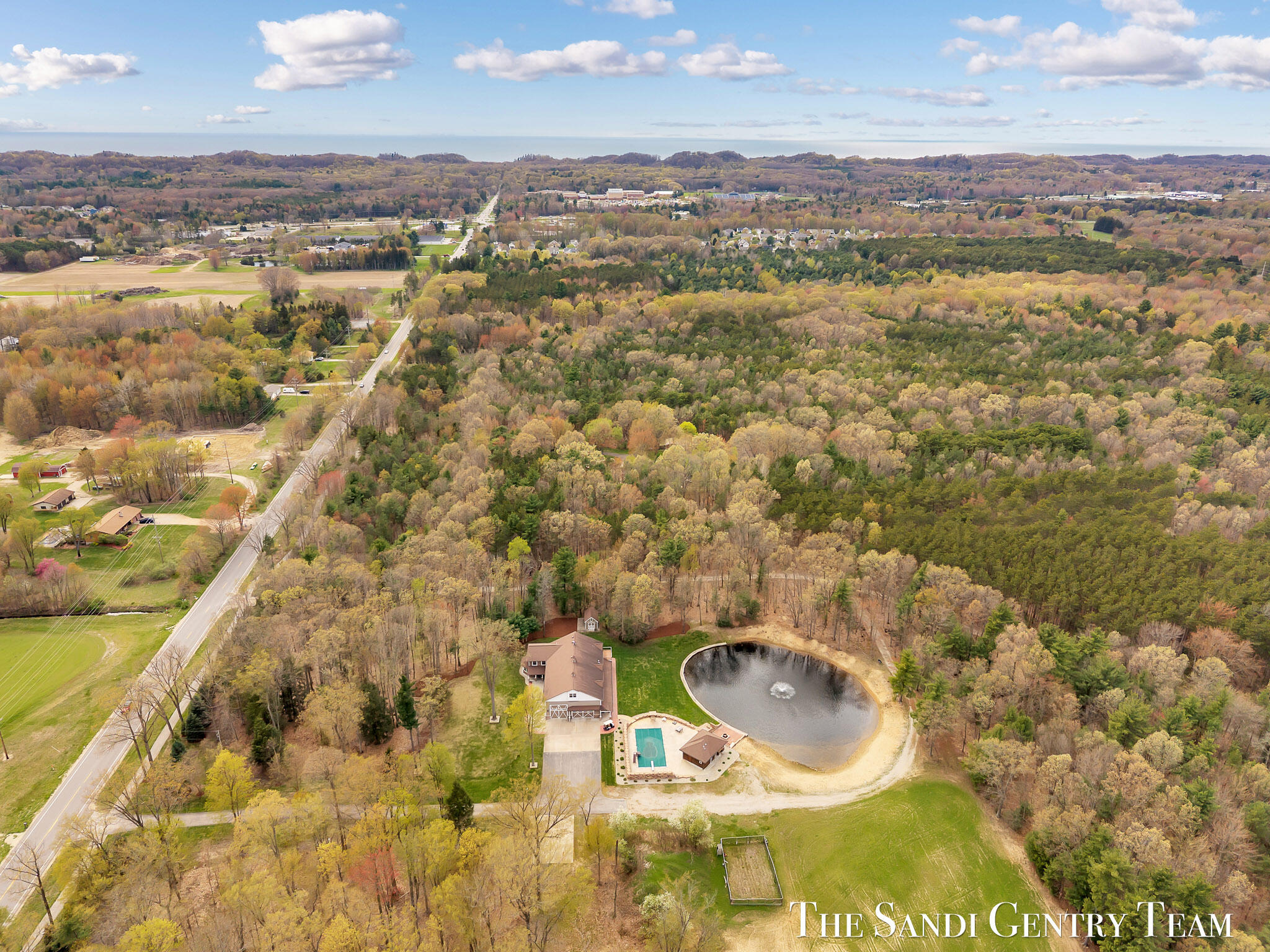 Grand Haven, Michigan, 49417, United States, 4 Bedrooms Bedrooms, ,3 BathroomsBathrooms,Residential,Active,2042700