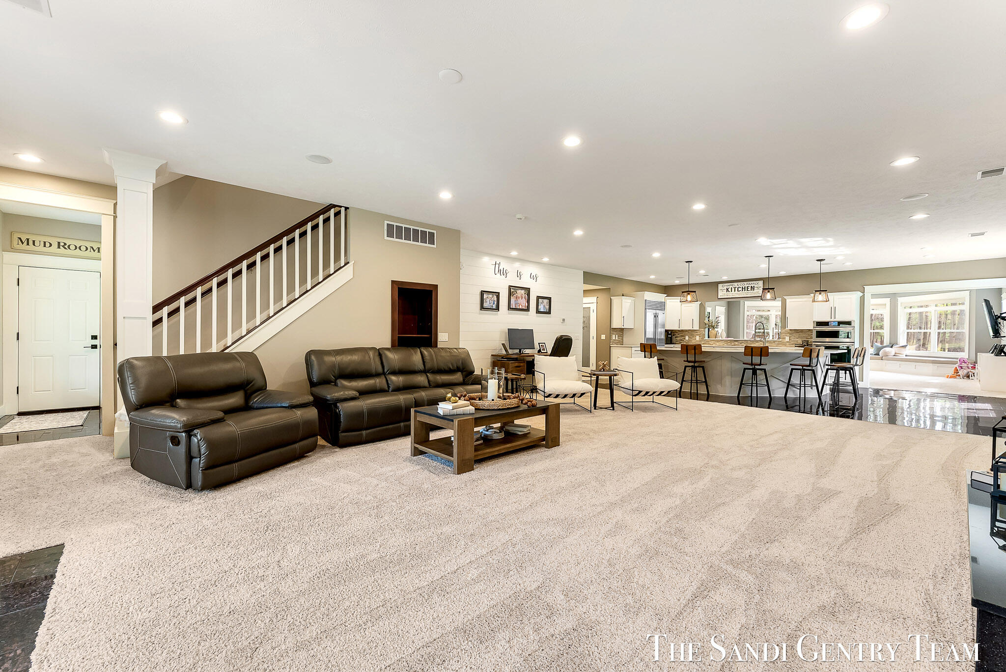 Grand Haven, Michigan, 49417, United States, 4 Bedrooms Bedrooms, ,3 BathroomsBathrooms,Residential,Active,2042700