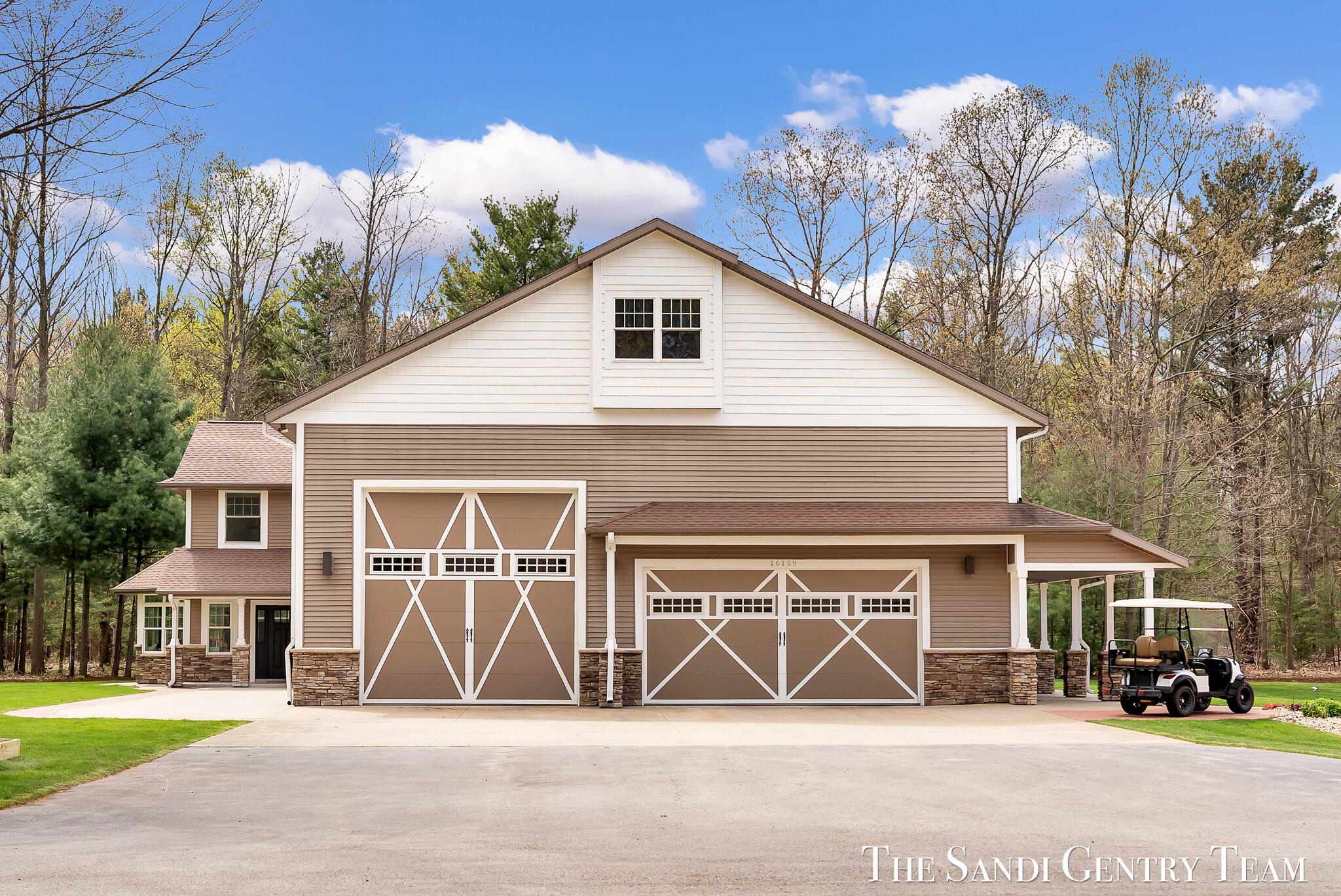 Grand Haven, Michigan, 49417, United States, 4 Bedrooms Bedrooms, ,3 BathroomsBathrooms,Residential,Active,2042700