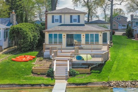 23650 S Shore Drive Edwardsburg MI 49112