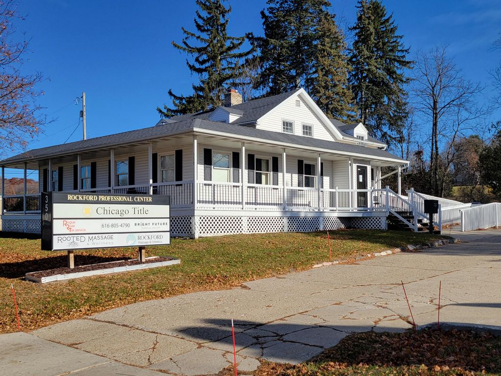 Photo of 350 Northland Drive NE, Rockford, MI 49341 (MLS # 26005396)