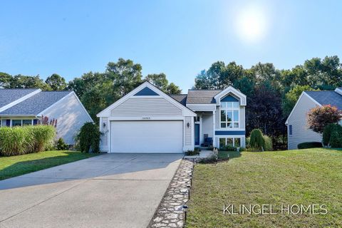 Photo of 16065 River Bend Drive, Spring Lake, MI 49456 (MLS # 26014209)