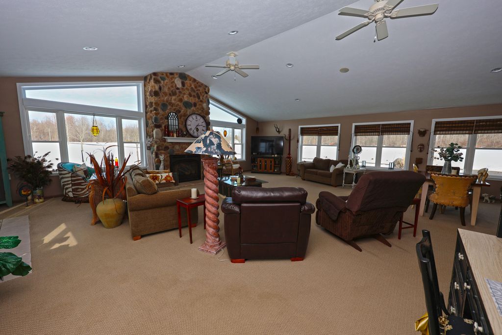 Photo of 31643 Frost Street, Dowagiac, MI 49047 (MLS # 26005420)