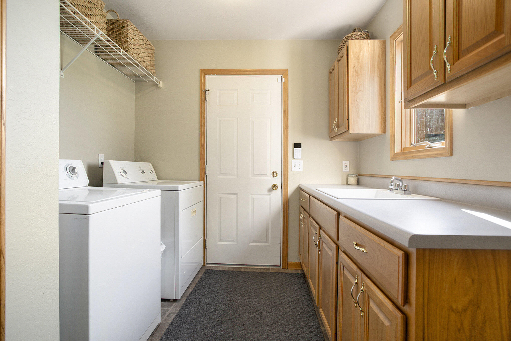 Battle Creek, Michigan 49014, United States, 4 Bedrooms Bedrooms, ,3 BathroomsBathrooms,Residential,Pending,148935