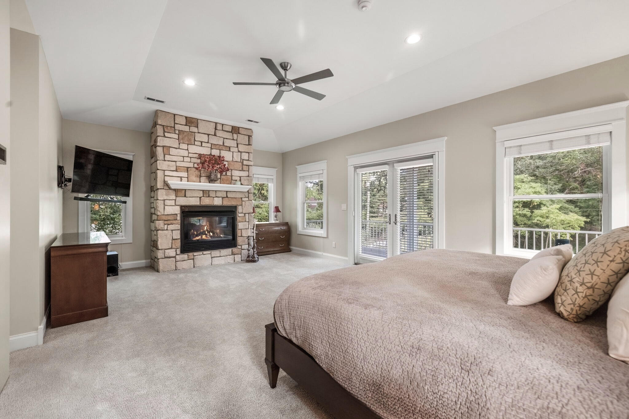 10252 Town Line Avenue