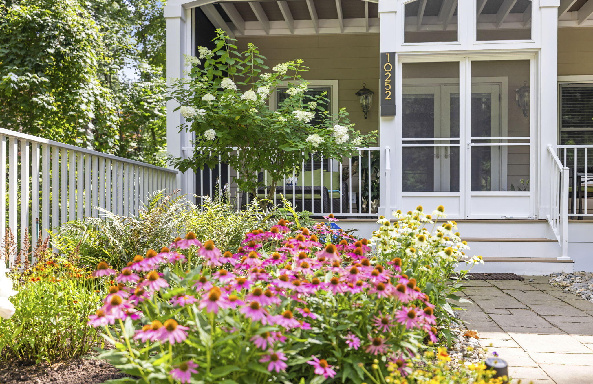 10252 Town Line Avenue