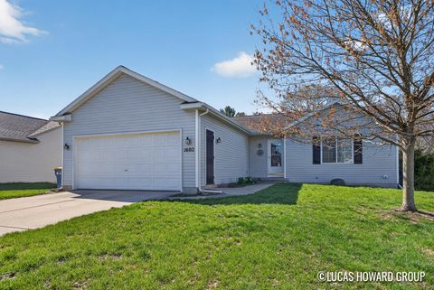 Photo of 1602 Northbend Drive NE, Grand Rapids, MI 49505 (MLS # 26017230)