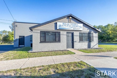 Photo for 304 W Delano Avenue