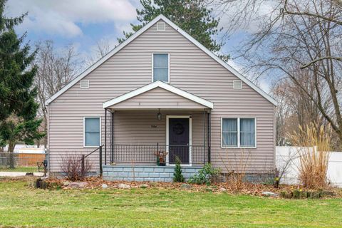 Photo of 904 60th Street SE, Grand Rapids, MI 49508 (MLS # 26013304)