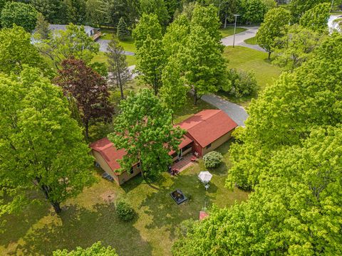Photo of 8424 Third Street, Onekama, MI 49675 (MLS # 25042328)