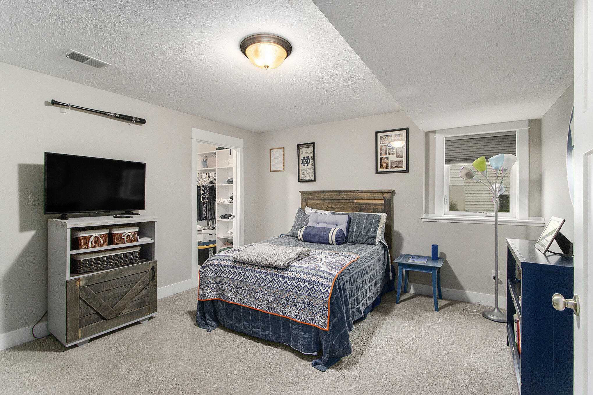 Kalamazoo, Michigan 49009, United States, 4 Bedrooms Bedrooms, ,3 BathroomsBathrooms,Residential,Active,164655