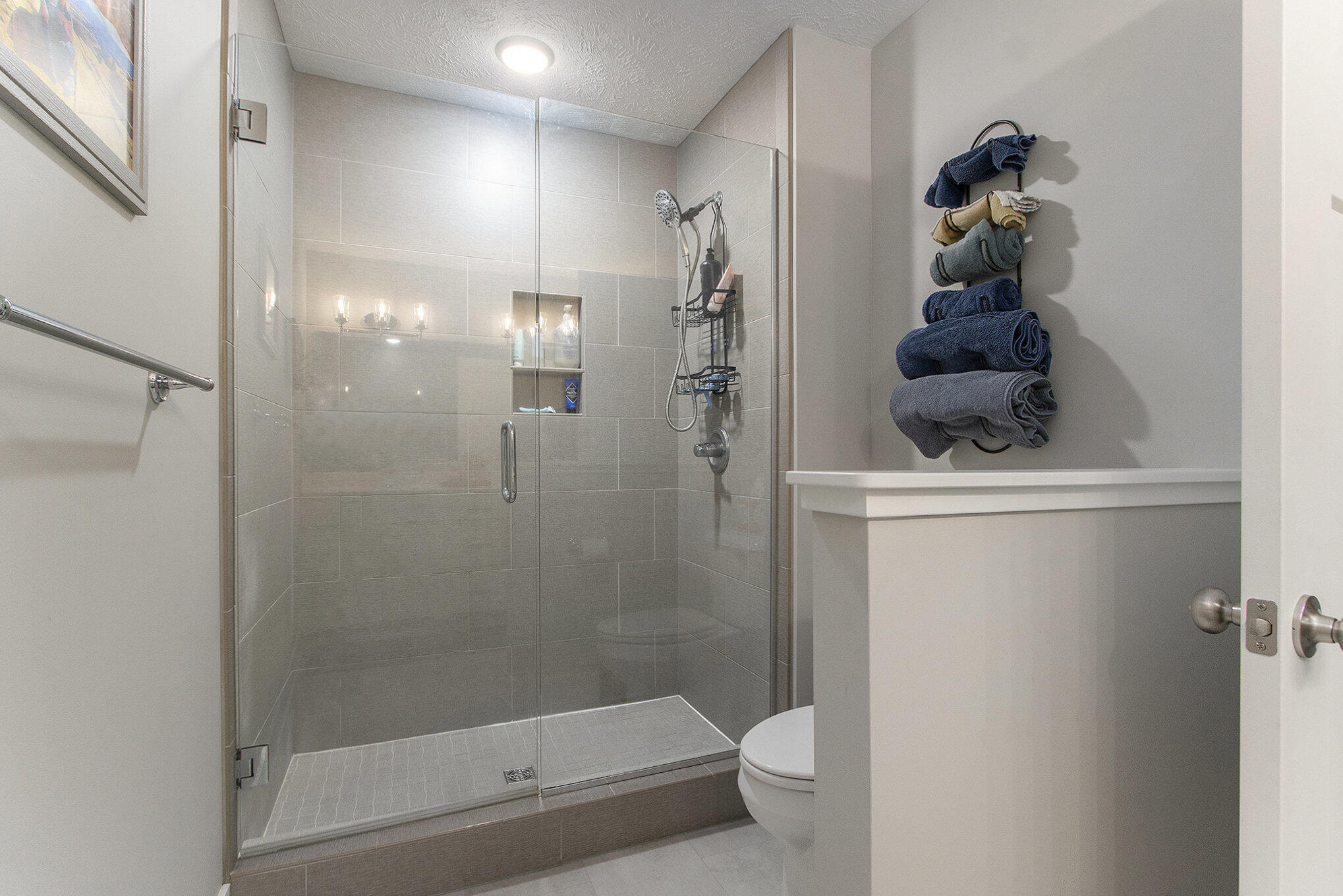 Kalamazoo, Michigan 49009, United States, 4 Bedrooms Bedrooms, ,3 BathroomsBathrooms,Residential,Active,164655