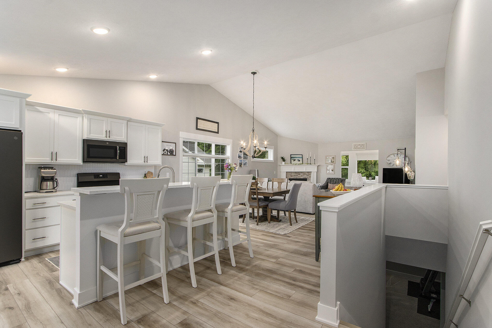 Kalamazoo, Michigan 49009, United States, 4 Bedrooms Bedrooms, ,3 BathroomsBathrooms,Residential,Active,164655