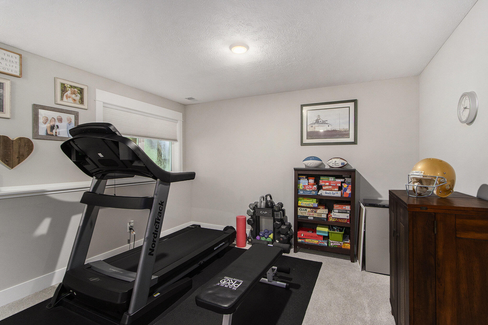 Kalamazoo, Michigan 49009, United States, 4 Bedrooms Bedrooms, ,3 BathroomsBathrooms,Residential,Active,164655