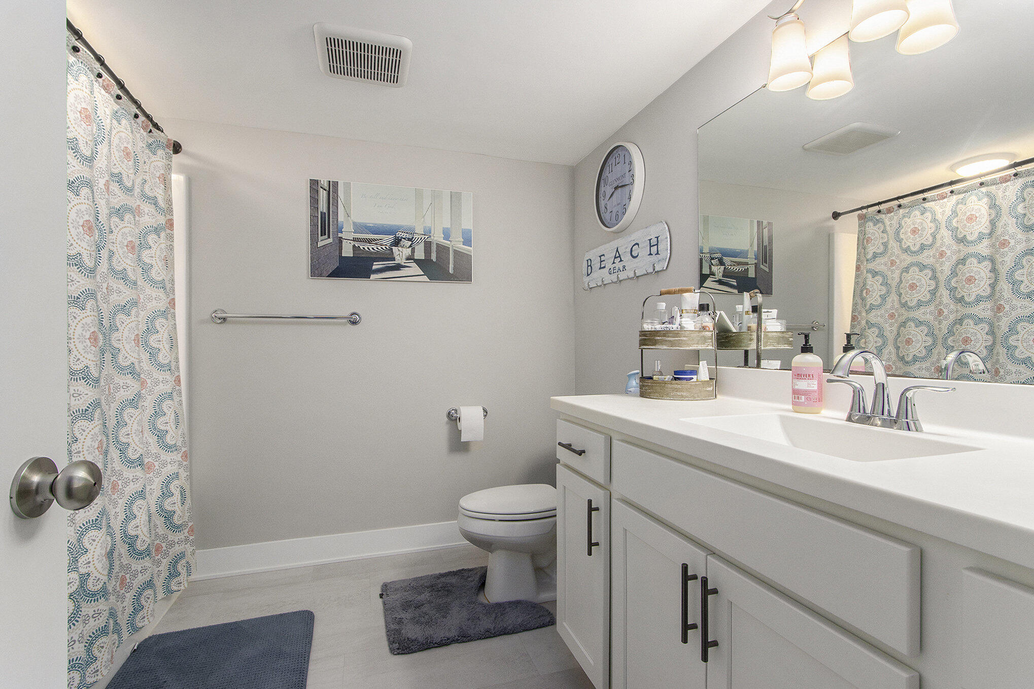 Kalamazoo, Michigan 49009, United States, 4 Bedrooms Bedrooms, ,3 BathroomsBathrooms,Residential,Active,164655