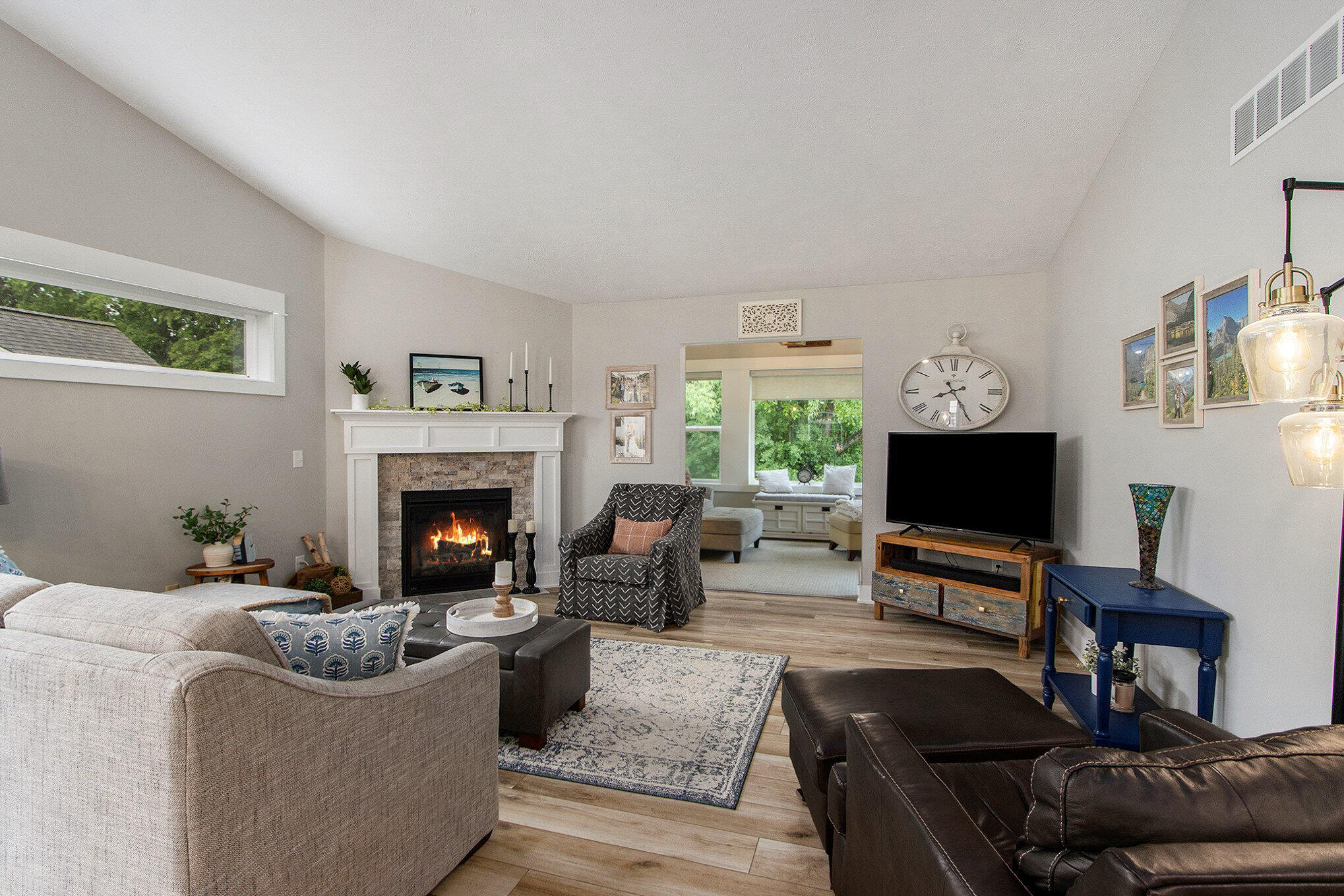 Kalamazoo, Michigan 49009, United States, 4 Bedrooms Bedrooms, ,3 BathroomsBathrooms,Residential,Active,164655