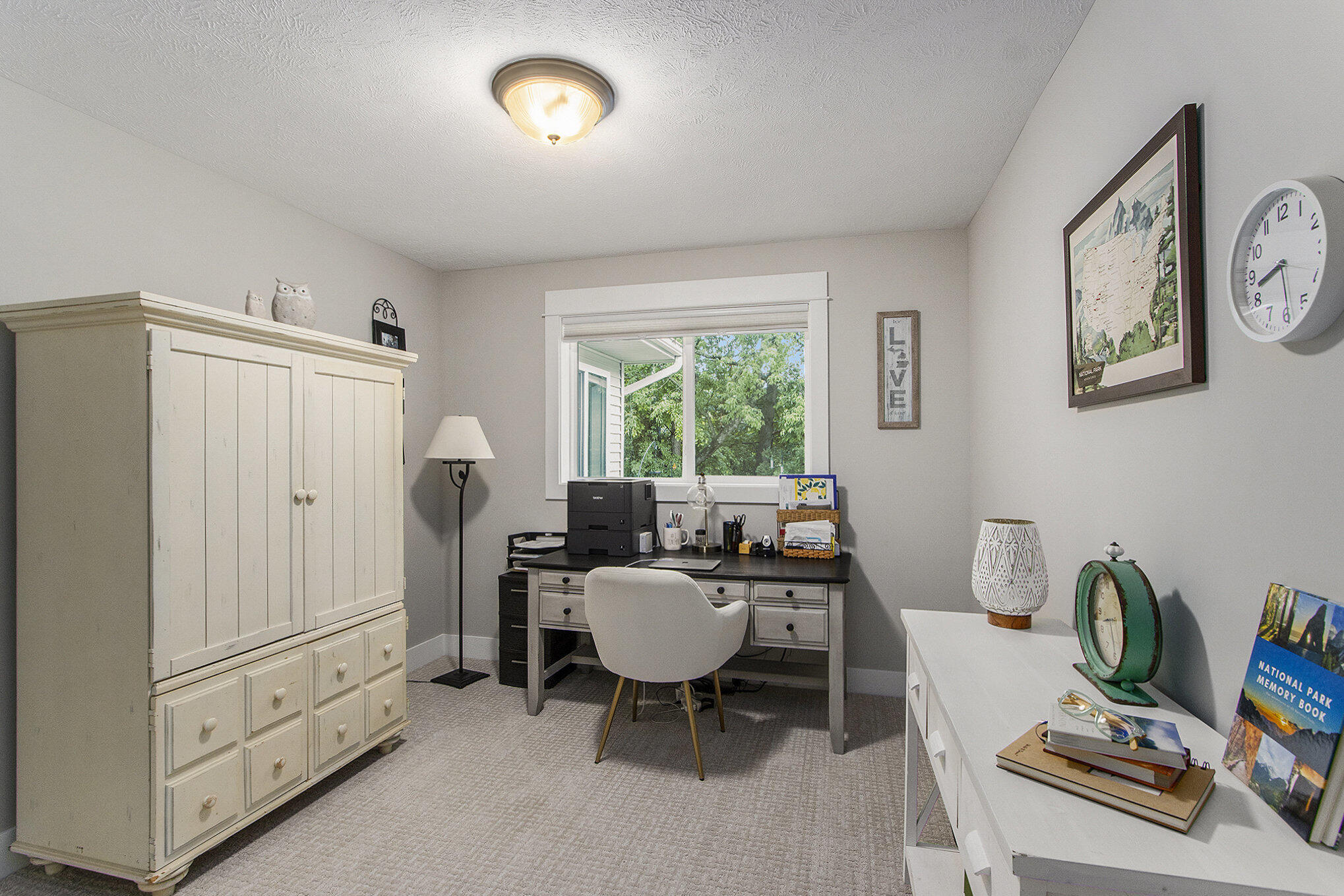 Kalamazoo, Michigan 49009, United States, 4 Bedrooms Bedrooms, ,3 BathroomsBathrooms,Residential,Active,164655