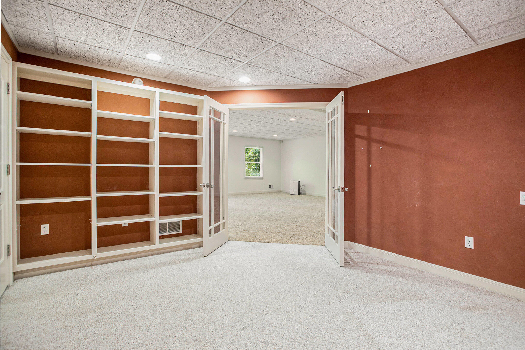 Kalamazoo, Michigan 49048, United States, 3 Bedrooms Bedrooms, ,3 BathroomsBathrooms,Residential,Active,160570