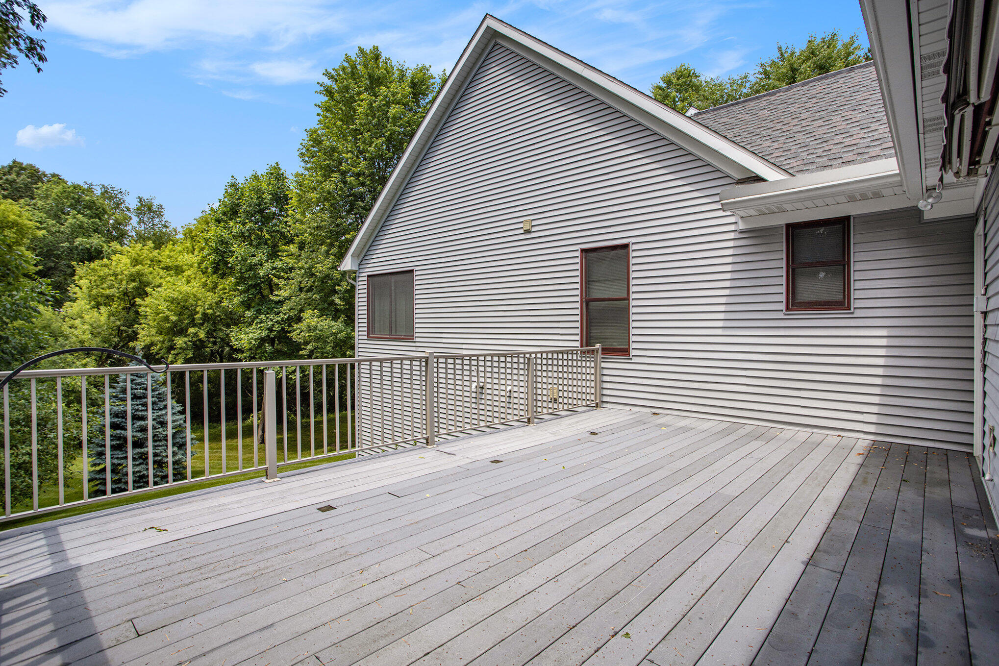 Kalamazoo, Michigan 49048, United States, 3 Bedrooms Bedrooms, ,3 BathroomsBathrooms,Residential,Active,160570