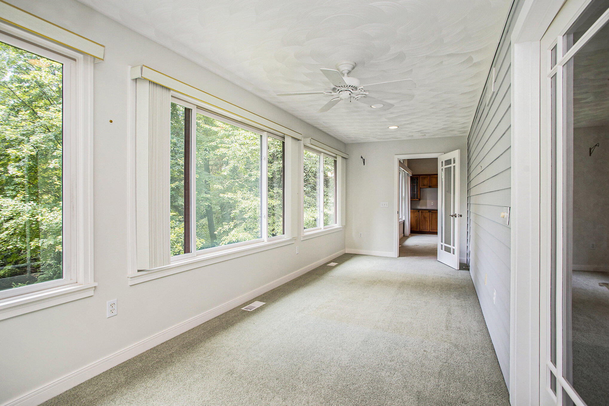 Kalamazoo, Michigan 49048, United States, 3 Bedrooms Bedrooms, ,3 BathroomsBathrooms,Residential,Active,160570