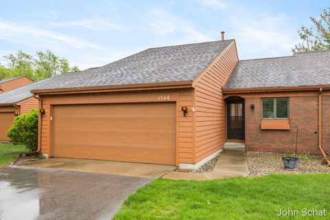 Photo of 1344 Bent Tree Drive #32, Hudsonville, MI 49426 (MLS # 26018828)