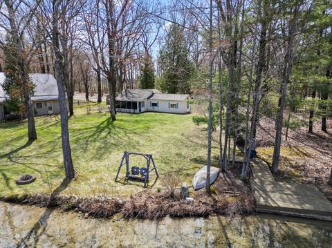 8982 W School Section Lake Drive Mecosta MI 49332