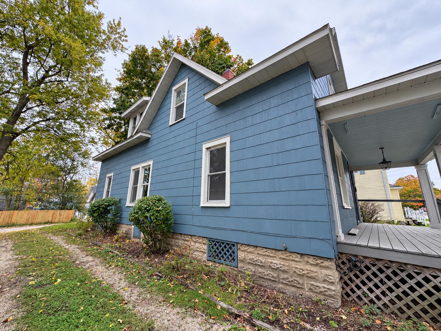 105 W 3rd Street