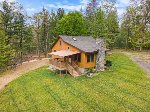 Photo of 4900 N Railroad Avenue, Pentwater, MI 49449 (MLS # 25023498)