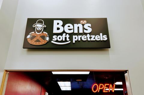 Photo of 501 N 9th Street, Kalamazoo, MI 49009 (MLS # 25059313)