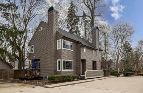 Photo for 100 TULIP TREE Court
