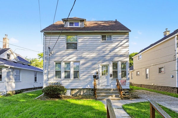 27 COLFAX ST NE, GRAND RAPIDS, MI 49505 - Image 981a3033cc092f8b79f12df752a4bbb5/973866361