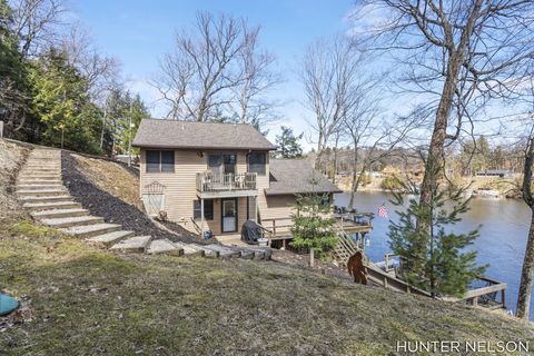 Photo of 4600 S Teal Lane, Newaygo, MI 49337 (MLS # 26012817)