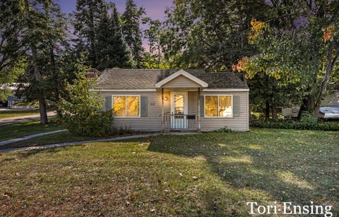 Photo for 919 W Grove Street