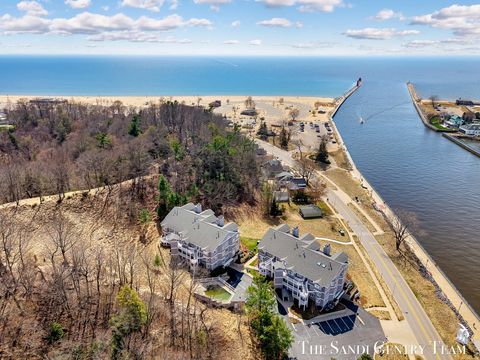 810 S Harbor Drive Grand Haven MI 49417