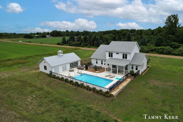 7067 118TH AVE, FENNVILLE, MI 49408 - Image 98b552445f9a7b4fcf4b8e1d687a8a9e/15395779